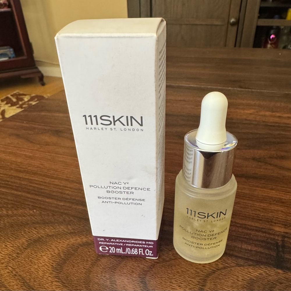 111SKIN NAC Y2 Pollution Defence Booster - Silver and White